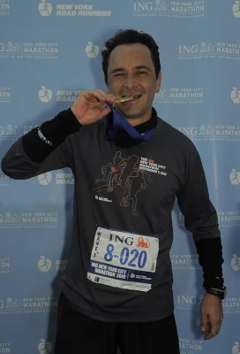 Doctor German Piñeres participando en la maraton de New York